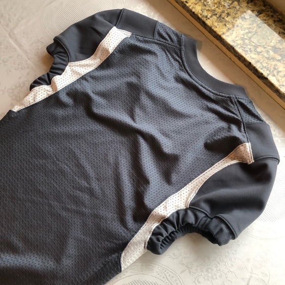 Adidas Men’s Size S Tech-Fit Hyped Football Mesh Shirt Gray/White Jersey Elastic - Picture 7 of 16